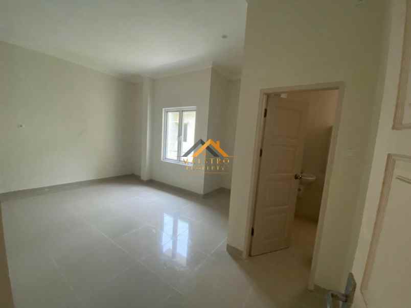 dijual rumah komplek citra garden