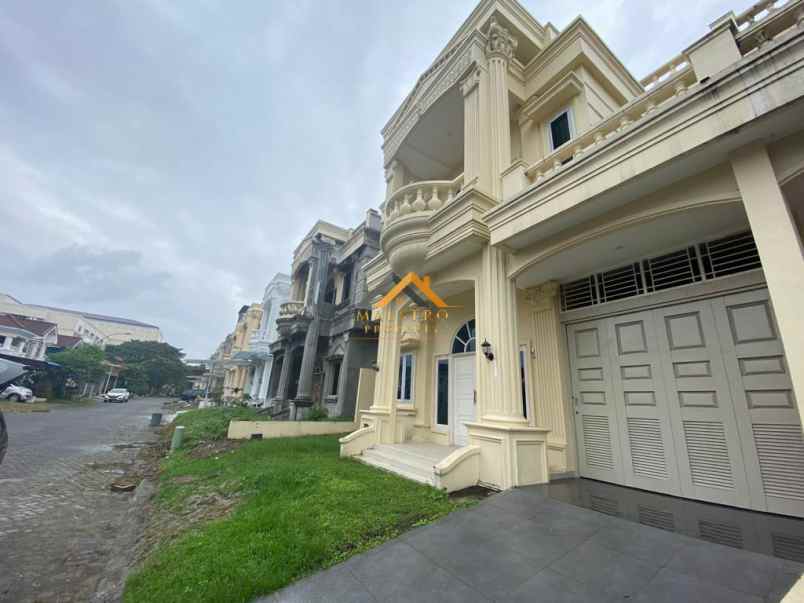 dijual rumah komplek citra garden