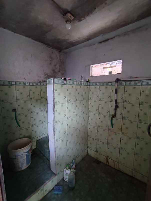 dijual rumah komplek griya cempaka arum