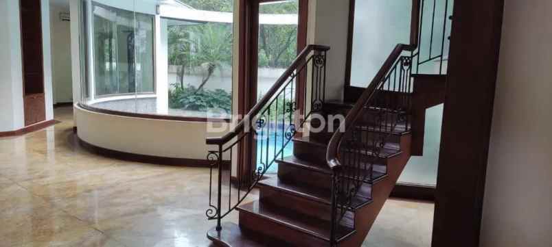dijual rumah komplek menteri patra