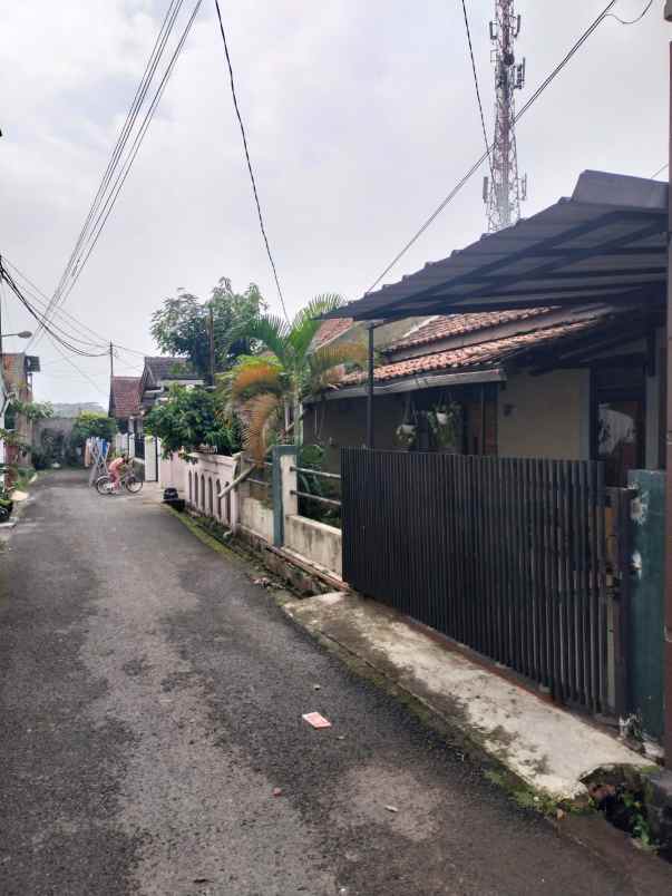dijual rumah komplek pemda cibeber