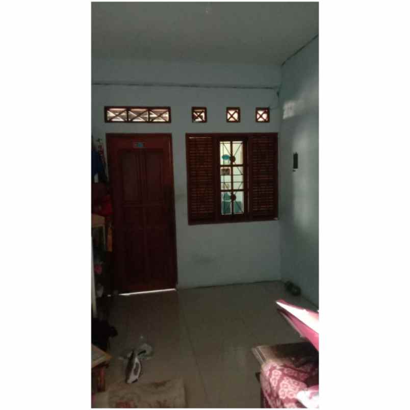 dijual rumah komplek pondok jagung 2