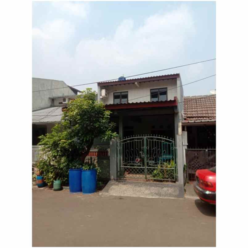 dijual rumah komplek pondok jagung 2