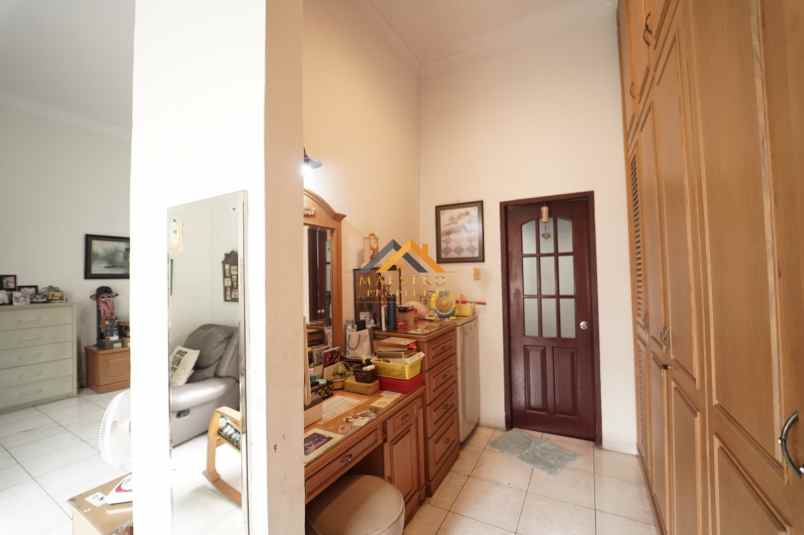 dijual rumah komplek taman malibu indah