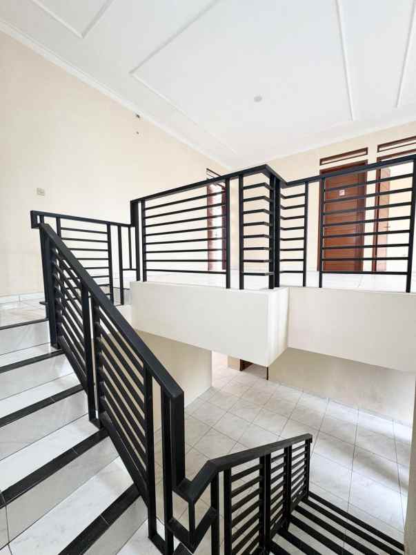 dijual rumah komplek turangga bandung