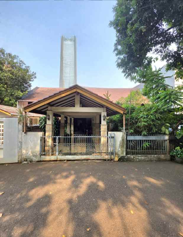 dijual rumah komplek widya chandra