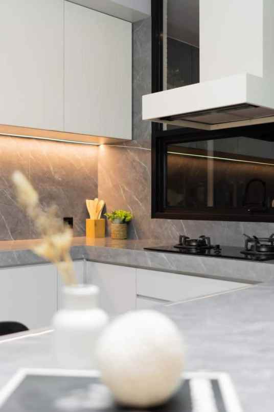 dijual rumah kota baru parahyangan