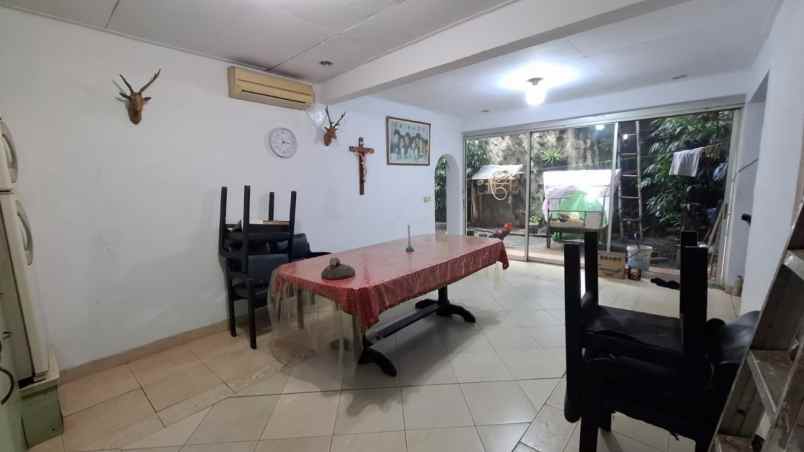 dijual rumah krukut taman sari jakarta