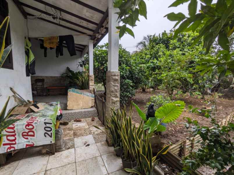dijual rumah laladon
