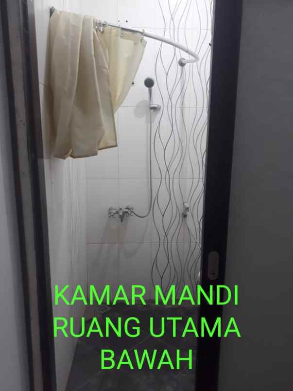 dijual rumah lebak