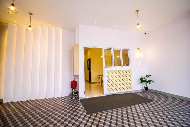 dijual rumah lebak bulus