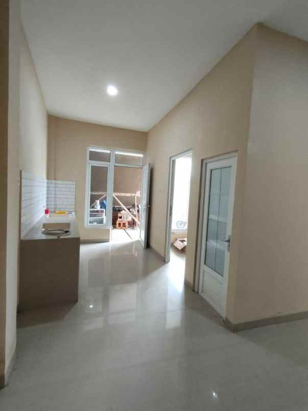 dijual rumah lenteng agung