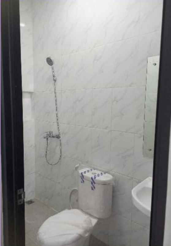 dijual rumah limo depok