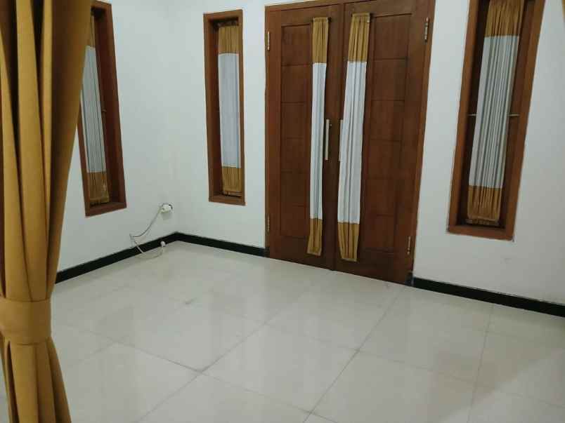 dijual rumah lokasi jl puntodewo kota malang