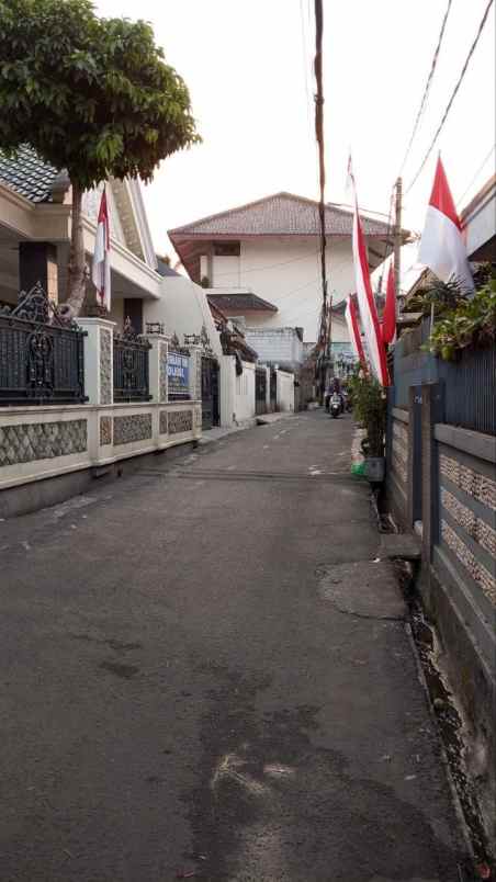 dijual rumah lubang buaya cipayung