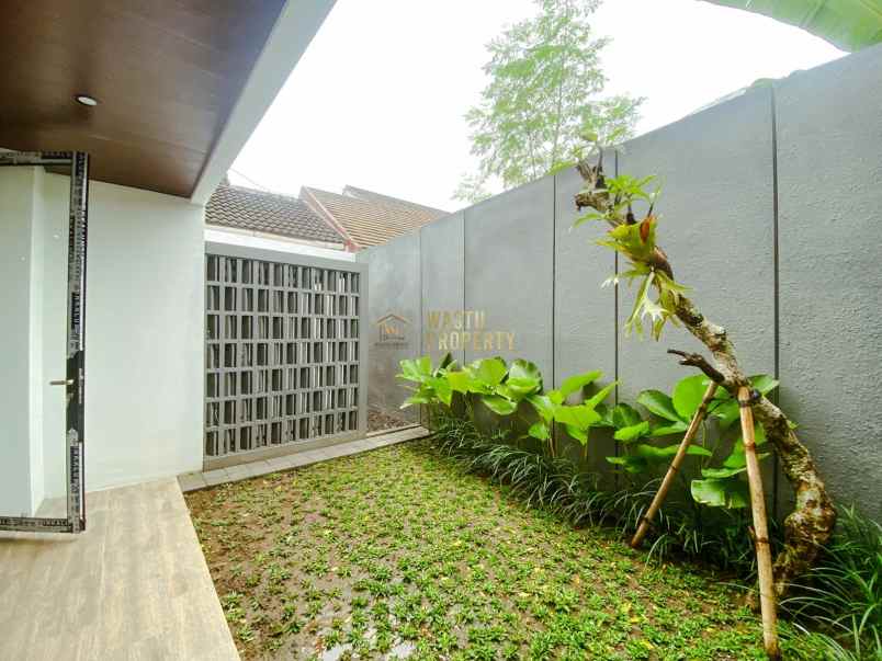 dijual rumah maguwoharjo kec depok kab