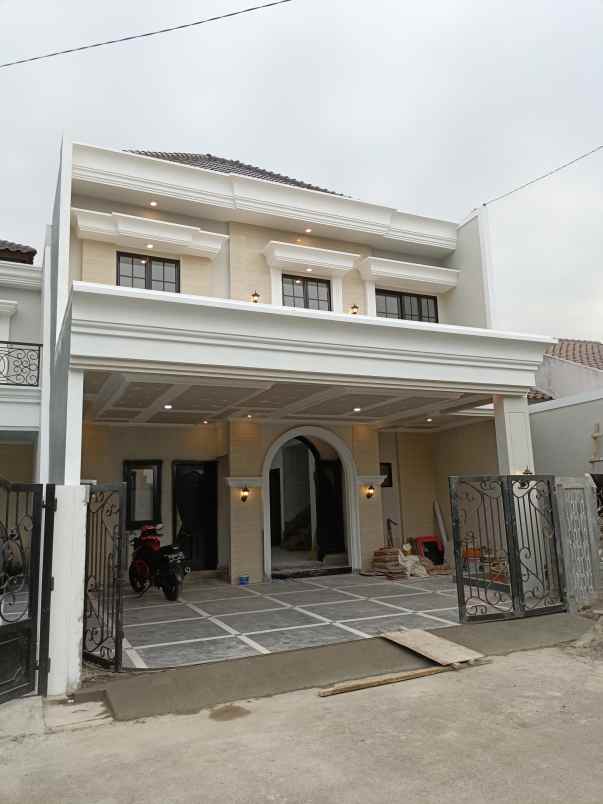 dijual rumah mampang pancoran mas depok