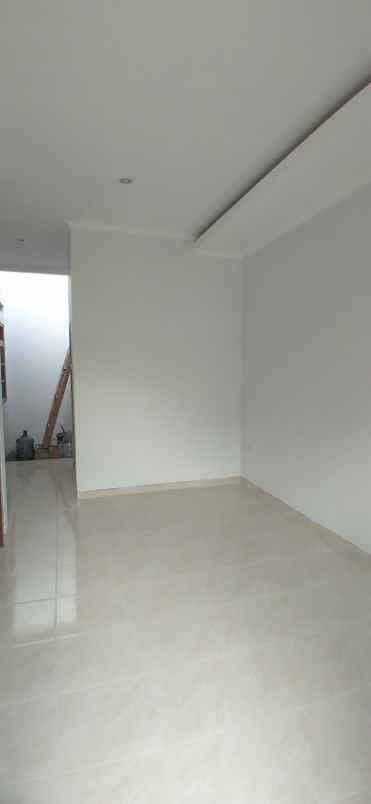 dijual rumah manglayang regency cinunuk