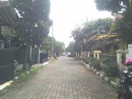 dijual rumah margacinta
