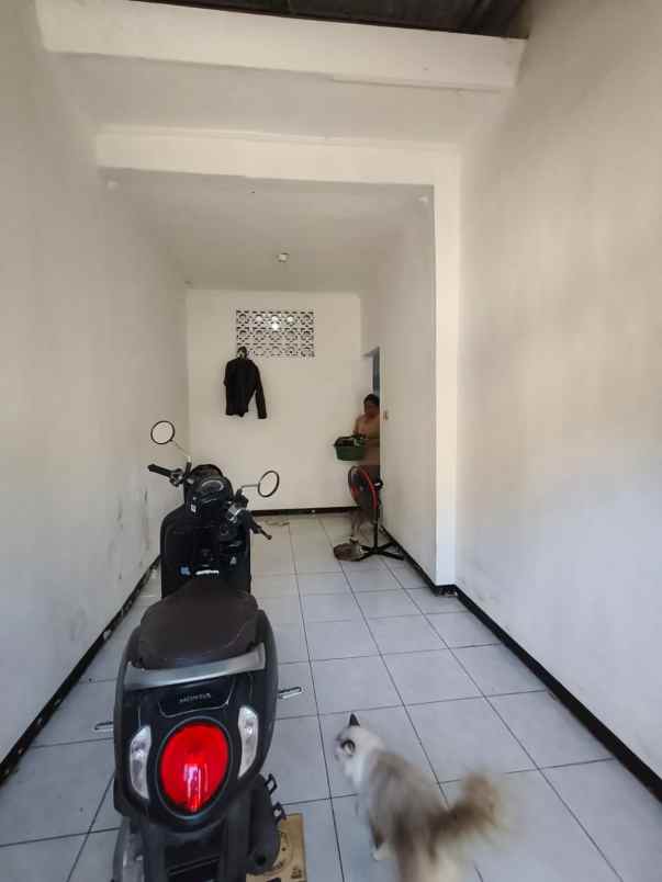 dijual rumah medayu utara griya amerta