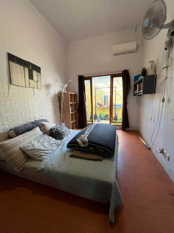 dijual rumah merapi view