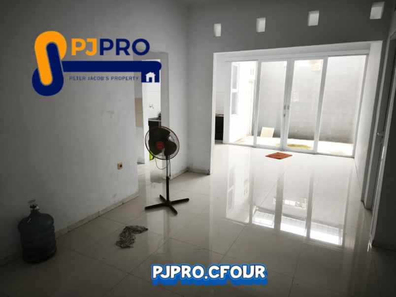 dijual rumah metland menteng