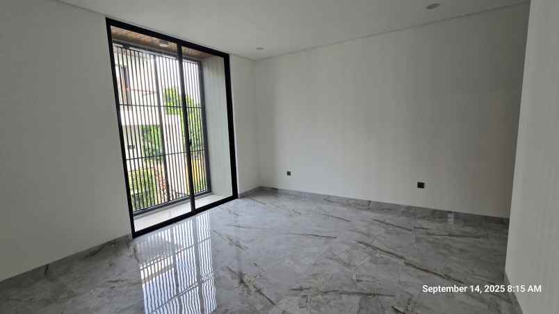 dijual rumah mewah 2 5 lantai di cibubur