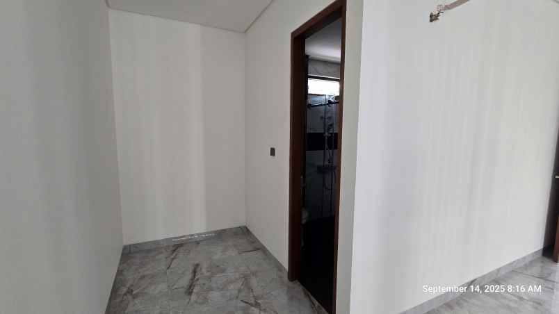 dijual rumah mewah 2 5 lantai di cibubur