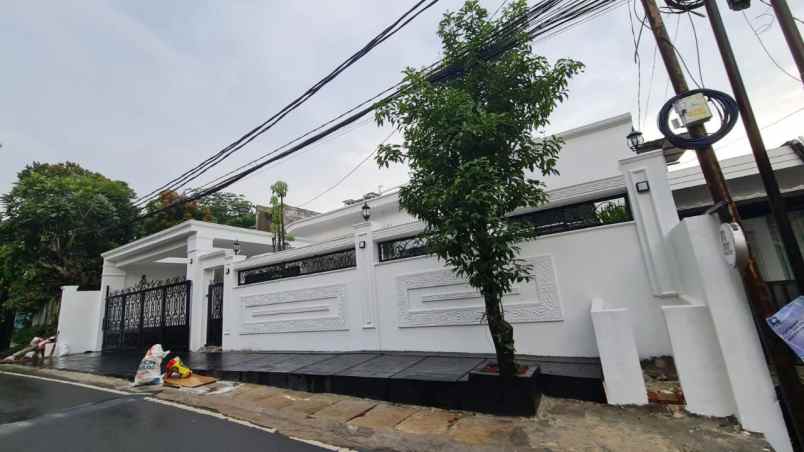 dijual rumah mewah siap huni di cilandak barat