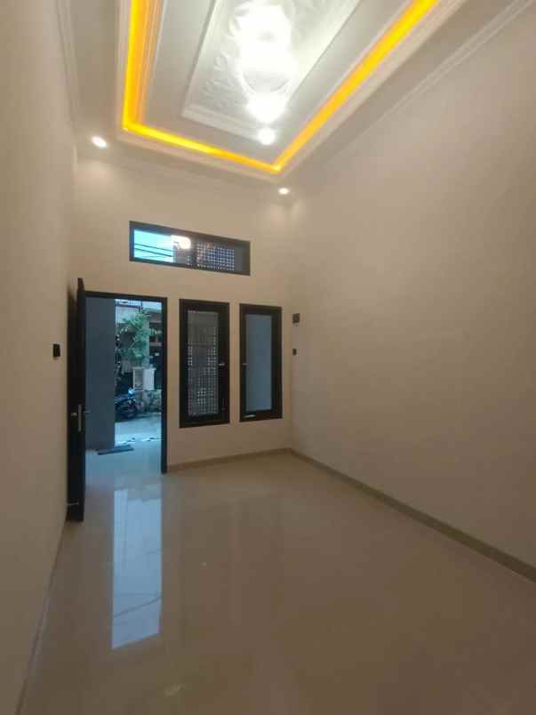 dijual rumah minimalis di bekasi timur regensi