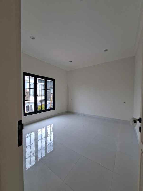 dijual rumah minimalis gress baru jadi lokasi sulfat