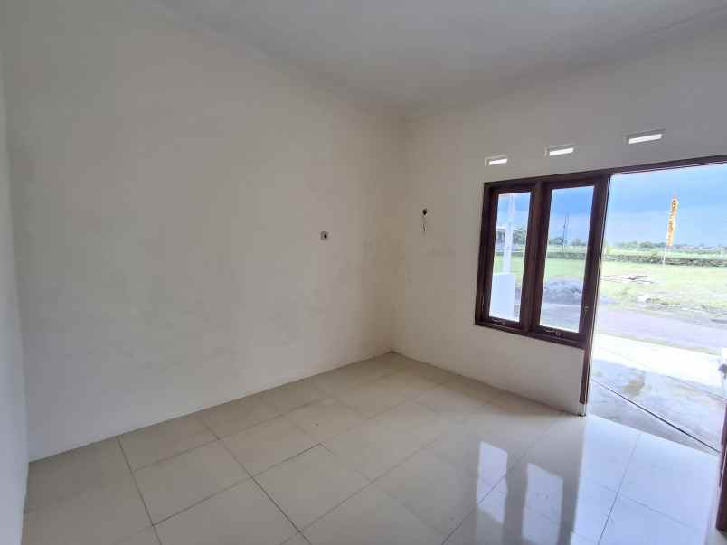 dijual rumah minimalis siap huni atau pesan bangun