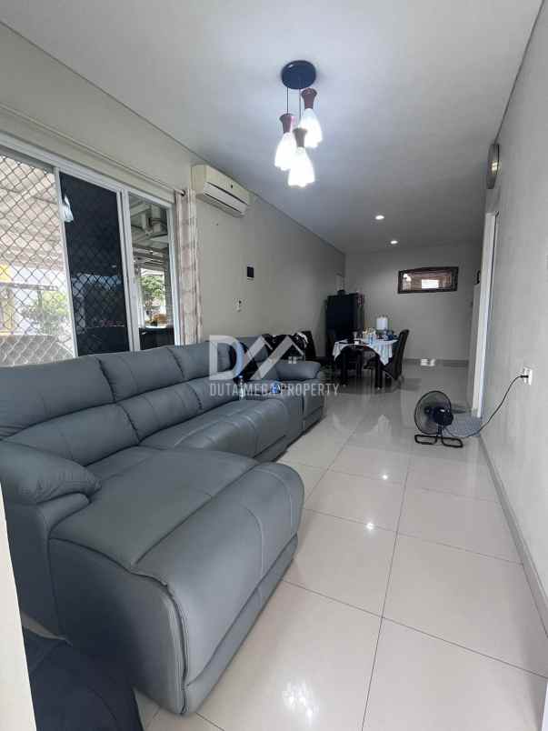 dijual rumah modernland