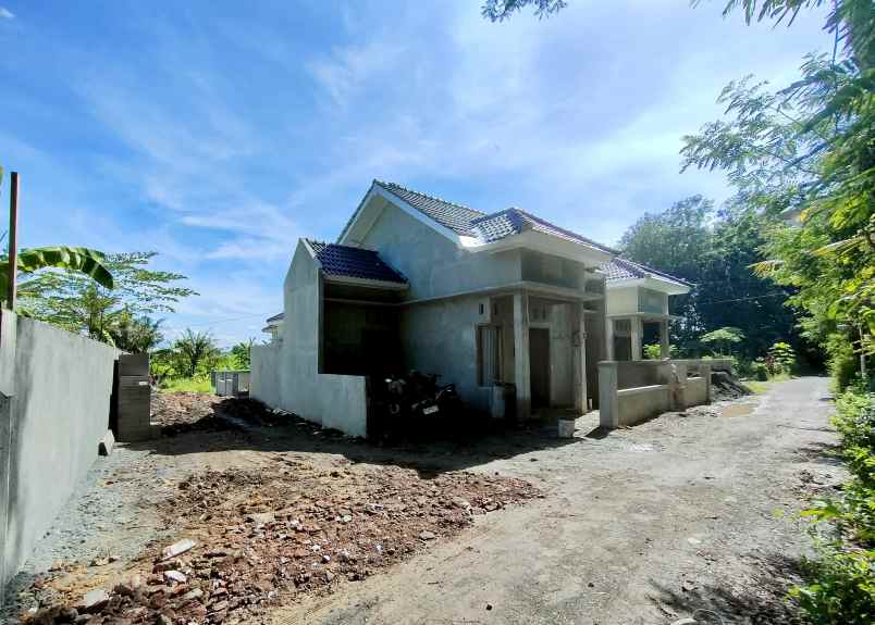 dijual rumah moyudan sleman daerah