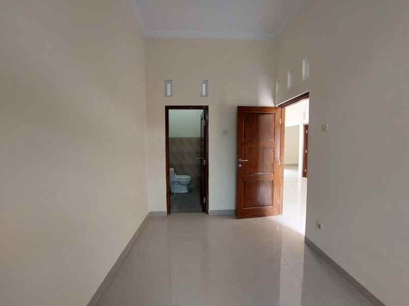 dijual rumah ngaglik