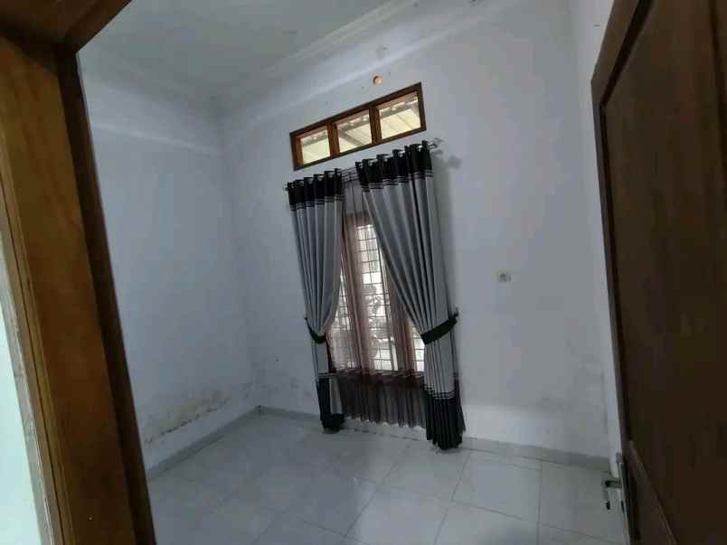 dijual rumah ngaglik