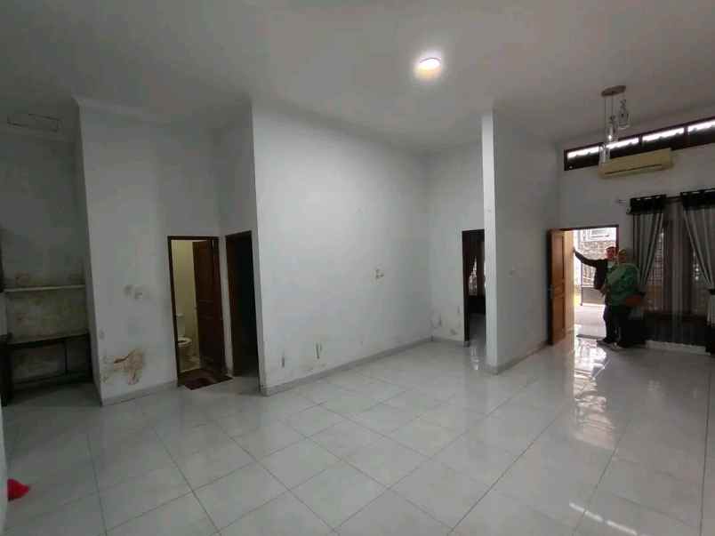 dijual rumah ngaglik