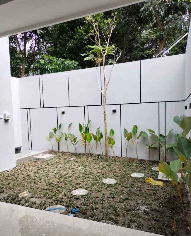 dijual rumah ngemplak