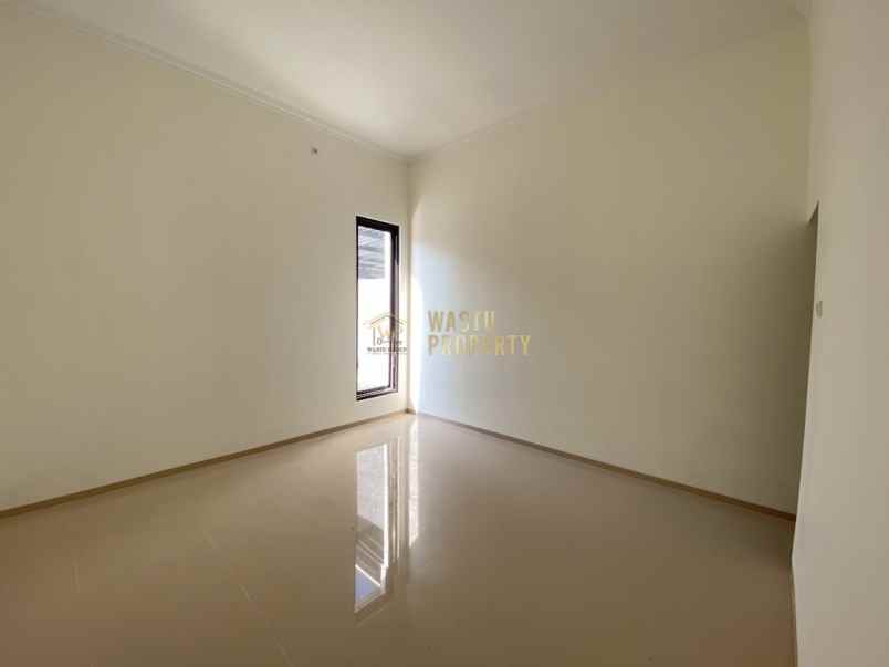 dijual rumah ngemplak