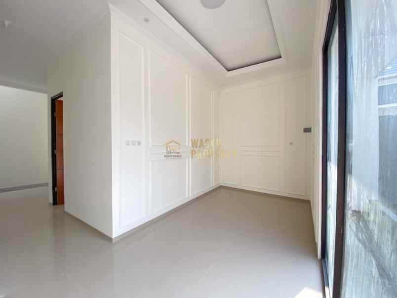 dijual rumah ngemplak