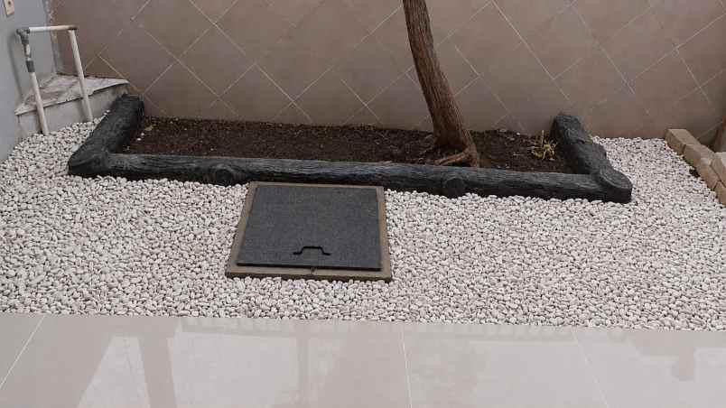 dijual rumah nginden
