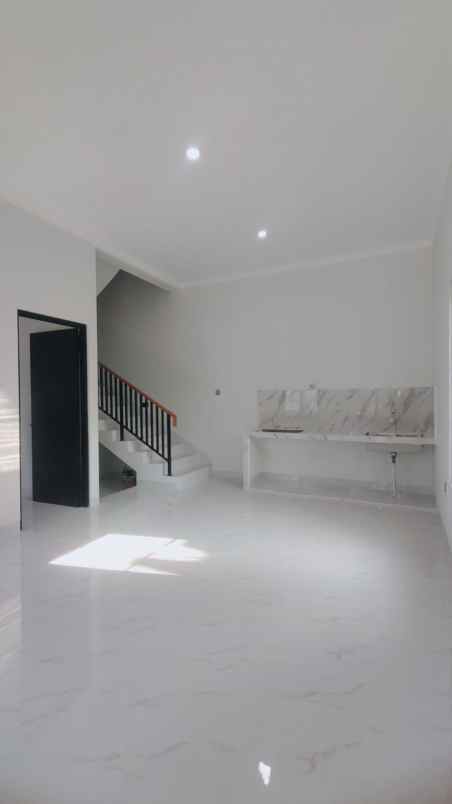 dijual rumah nusaloka bsd city tangsel