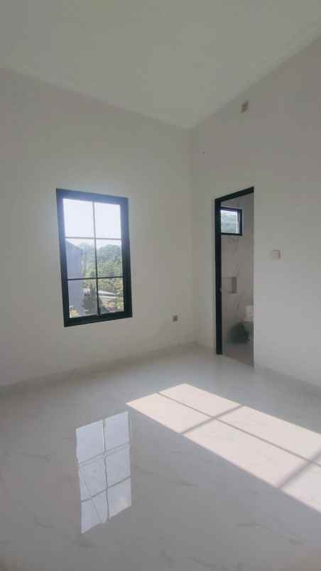 dijual rumah nusaloka bsd city tangsel