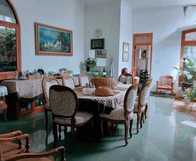 dijual rumah padangsari