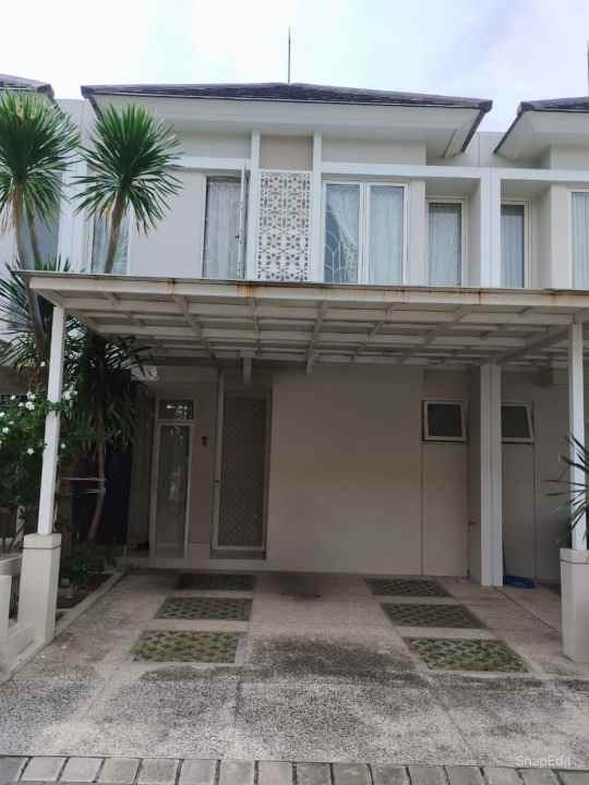 dijual rumah pakuwon city grand island
