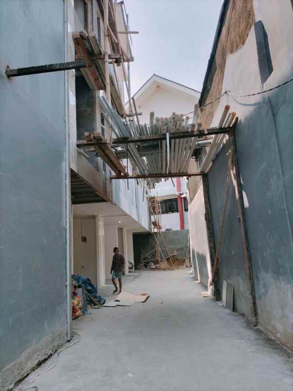 dijual rumah palmerah jaktim