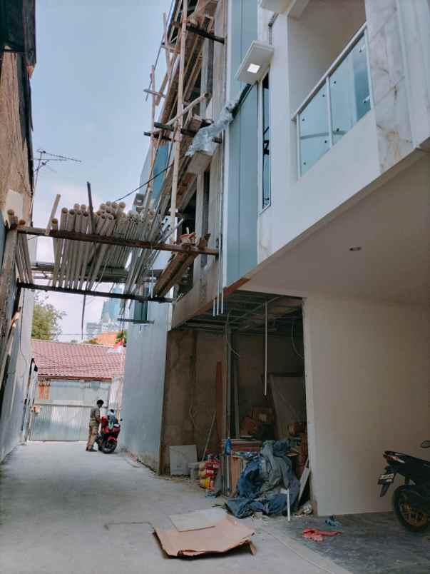 dijual rumah palmerah jaktim