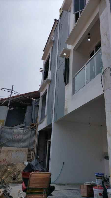 dijual rumah palmerah jaktim