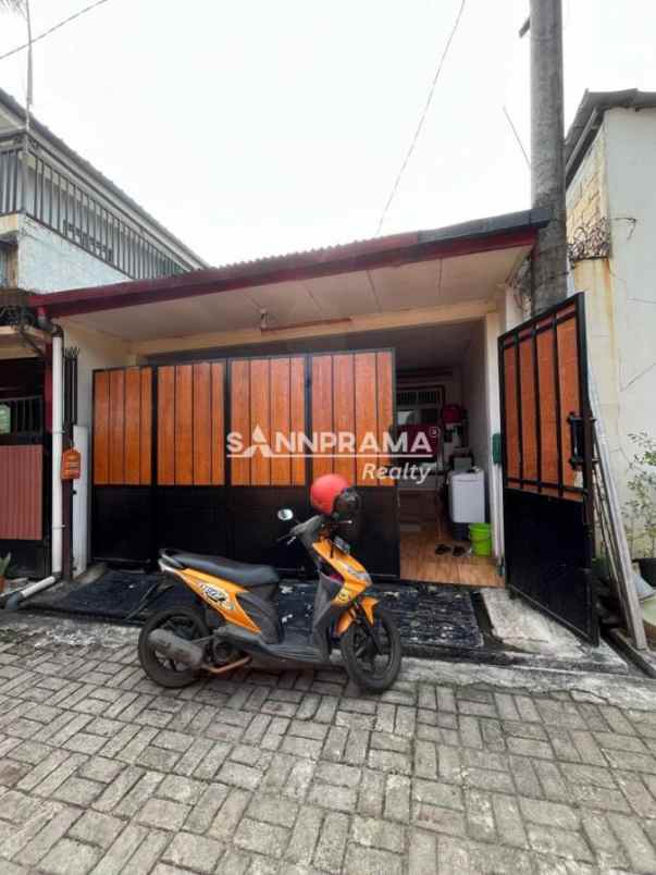 dijual rumah pancoran mas