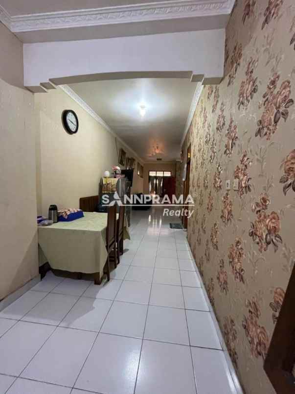 dijual rumah pancoran mas